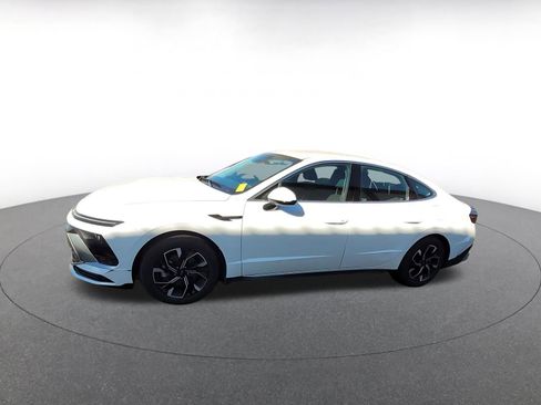 Used 2025 Hyundai Sonata SEL image 4
