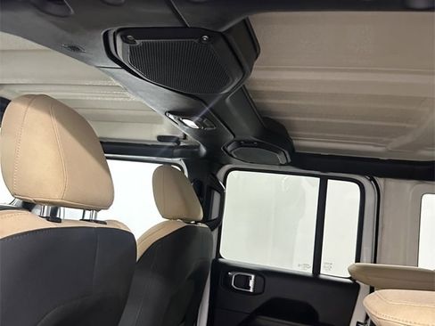 Used 2018 Jeep Wrangler Unlimited Sahara w/ Dual Top Group image 31