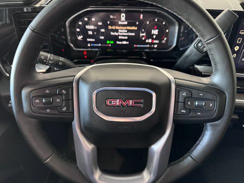 Certified 2026 GMC Sierra 1500 SLT AWD/4WD image 15