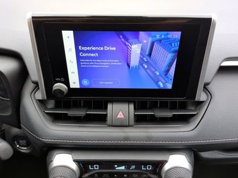 Used 2025 Toyota RAV4 XLE FWD image 22