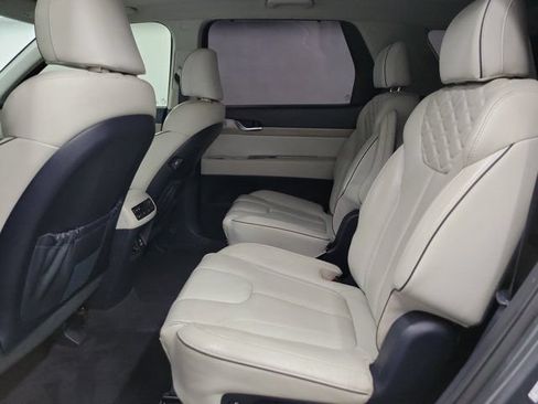 Used 2022 Hyundai Palisade Limited FWD image 13