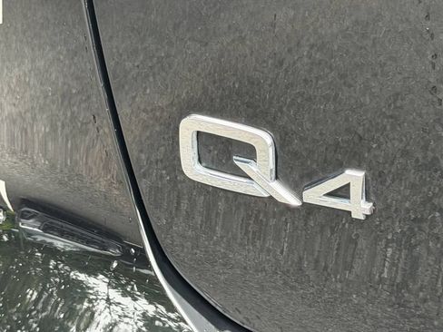 Used 2023 Audi Q4 e-tron Premium Plus w/ Premium Plus AWD/4WD image 29