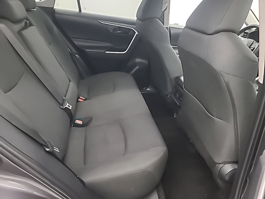 Used 2025 Toyota RAV4 LE AWD/4WD image 16