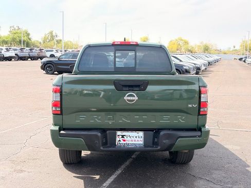 Certified 2022 Nissan Frontier SV RWD image 5