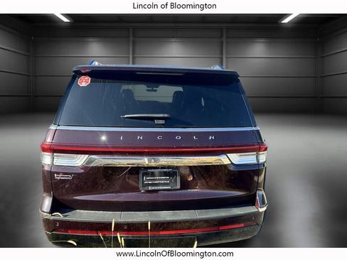 Used 2023 Lincoln Navigator L Reserve image 10