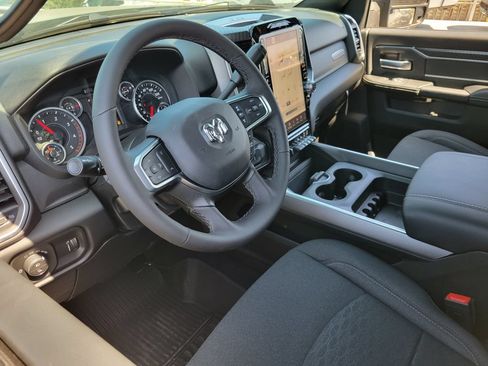 New 2026 RAM 2500 Big Horn AWD/4WD image 3