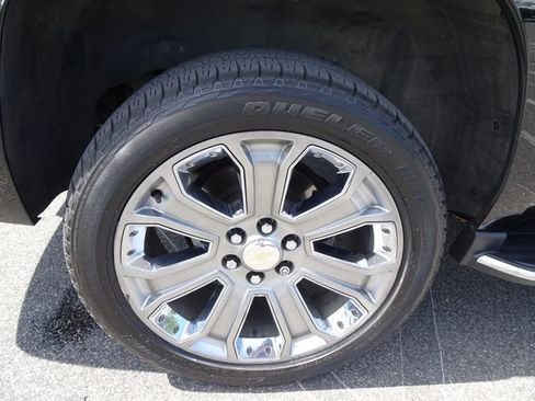 Used 2018 Chevrolet Tahoe Premier AWD/4WD image 39
