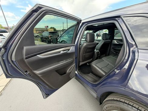 Used 2024 Cadillac XT5 Sportv w/ Technology Package AWD/4WD image 19