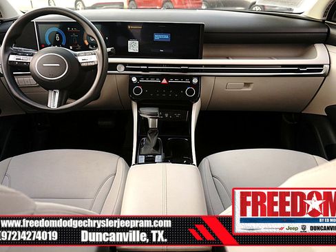 Used 2025 Hyundai Tucson SEL image 11