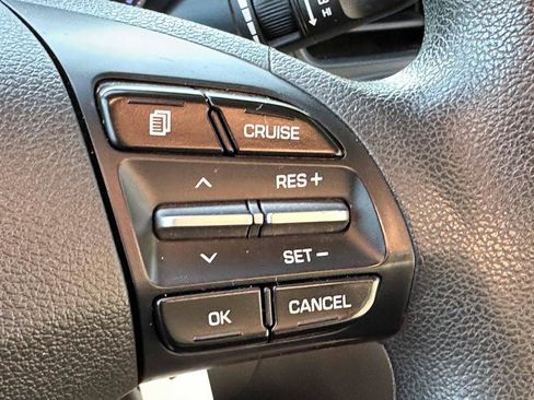 Used 2020 Hyundai Elantra SEL FWD image 21