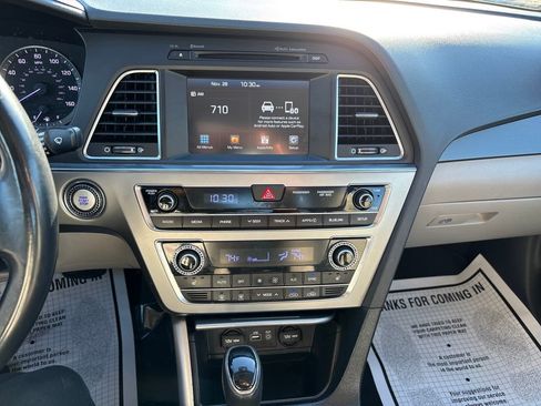 Used 2016 Hyundai Sonata Sport w/ Option Group 02 image 21