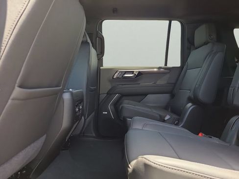 New 2026 Chevrolet Suburban LT w/ Comfort Package RWD image 13