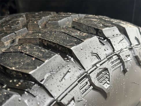 Used 2024 GMC Sierra 1500 AT4 w/ AT4 Preferred Package image 22