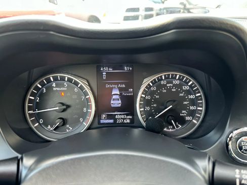 Used 2019 INFINITI Q50 Luxe w/ Essential Package (3.0T Luxe) image 16