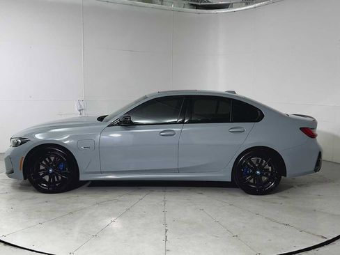 Used 2023 BMW 330e xDrive w/ M Sport Package image 5