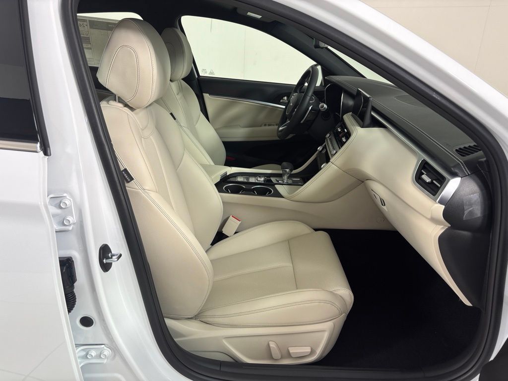 New 2026 Genesis G70 2.5T RWD image 12