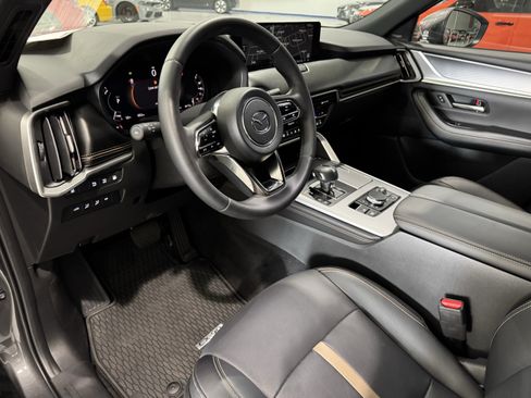 Used 2025 MAZDA CX-90 Plug-In Hybrid w/ Premium Plus image 28