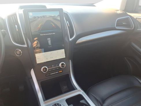 Used 2024 Ford Edge SEL image 25
