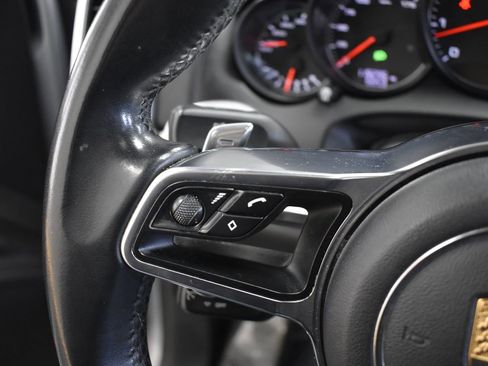 Used 2016 Porsche Cayenne image 16