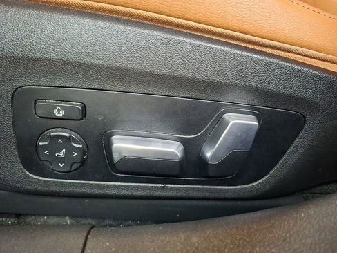 Used 2020 BMW 330i xDrive Sedan w/ Convenience Package image 10