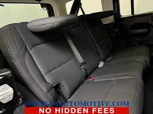 Used 2018 Jeep Wrangler Unlimited Sport S AWD/4WD image 18