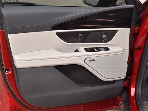 New 2026 Lincoln Nautilus Reserve image 37