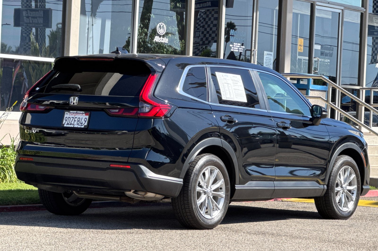 Used 2023 Honda CR-V EX-L image 4