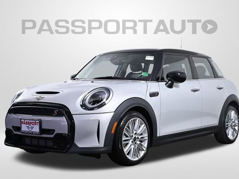 Used 2023 MINI Cooper S image 1