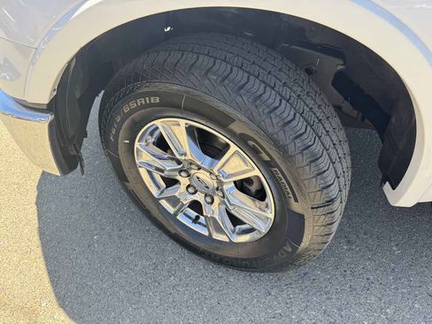 Used 2015 Ford F150 Lariat w/ Equipment Group 502A Luxury image 43