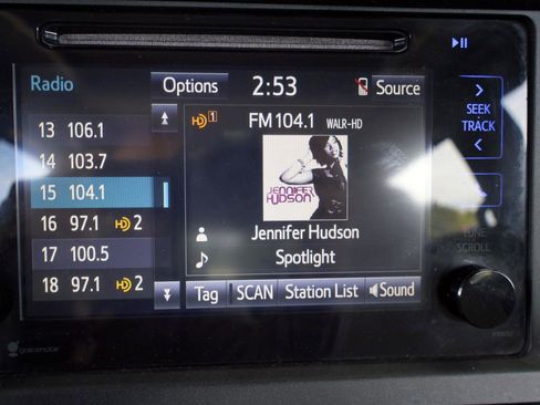 Used 2015 Toyota Sienna XLE image 48