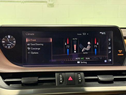 Used 2019 Lexus ES 350 Ultra Luxury w/ Accessory Package image 40