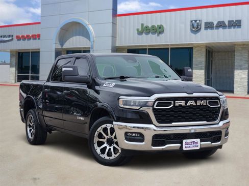 Used 2025 RAM 1500 Lone Star AWD/4WD image 1