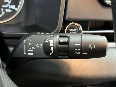 Used 2024 Mitsubishi Outlander SE AWD/4WD image 55