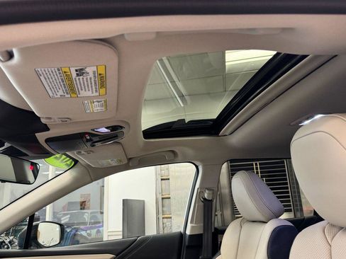 Used 2025 Subaru Outback Limited image 25