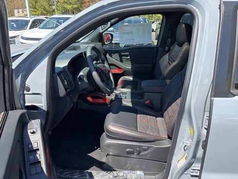 New 2026 Nissan Frontier PRO-4X w/ Pro Premium Package AWD/4WD image 16