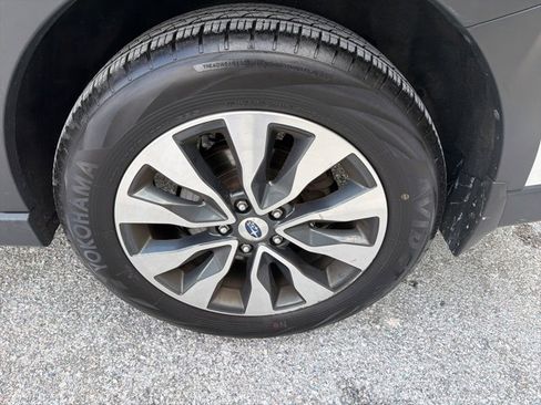 Used 2023 Subaru Outback Touring XT image 19