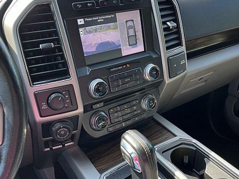 Used 2018 Ford F150 Lariat w/ Equipment Group 502A Luxury AWD/4WD image 10