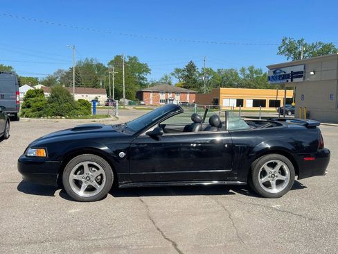Used 2004 Ford Mustang GT image 3