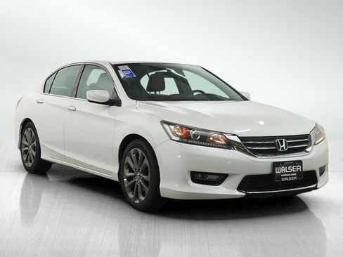 Used 2014 Honda Accord Sport image 7