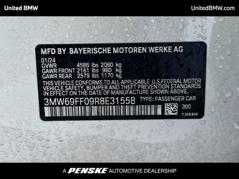 Used 2024 BMW 330i Sedan w/ Premium Package image 15