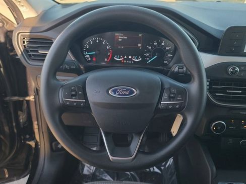 Used 2021 Ford Escape S image 21