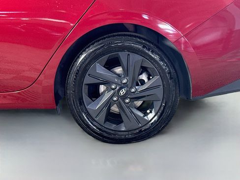 Used 2023 Hyundai Elantra SEL w/ Cargo Package FWD image 37