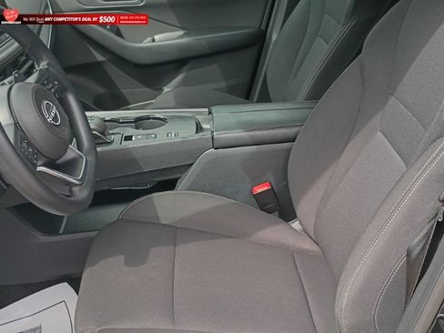 Used 2024 Nissan Rogue S FWD image 15