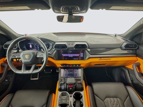 Used 2025 Lamborghini Urus SE AWD/4WD image 22