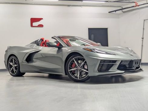 Used 2023 Chevrolet Corvette Stingray Premium Conv w/ Z51 Performance Package image 2