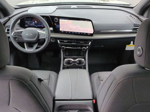New 2026 Chevrolet Traverse LT w/ Midnight/Sport Edition FWD image 18