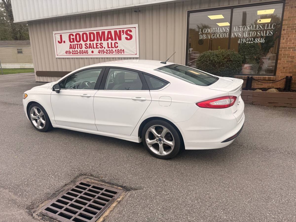 Used 2016 Ford Fusion S w/ Equipment Group 101A FWD image 1