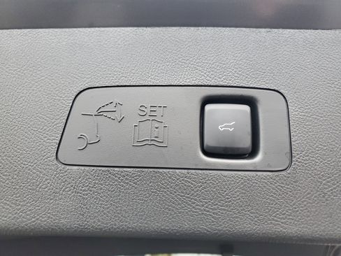 New 2026 Lincoln Corsair Premiere image 30