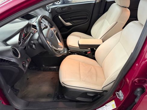 Used 2011 Ford Fiesta SEL w/ 301A Rapid Spec Order Code image 9