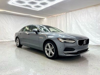 Used 2018 Volvo S90 T5 Momentum w/ Convenience Package